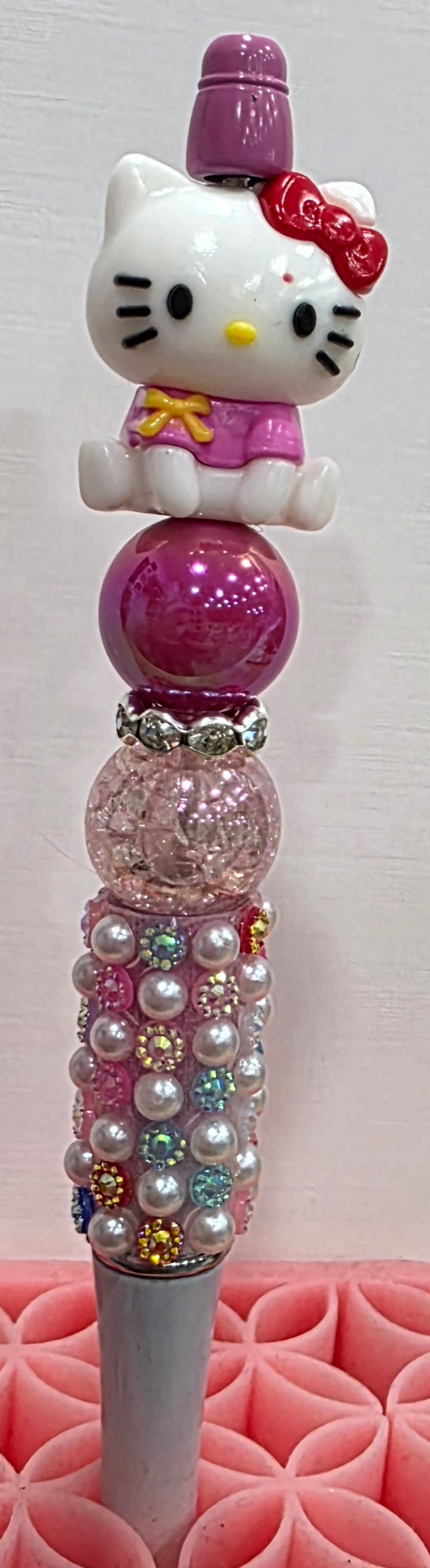 Pink Hello Kitty . Designer Pen